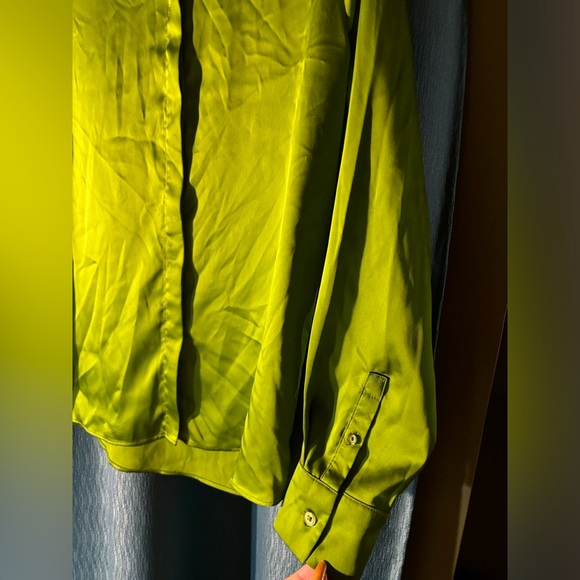 A New Day Bright Green Long Sleeve Button Down Shirt - Picture 4 of 9